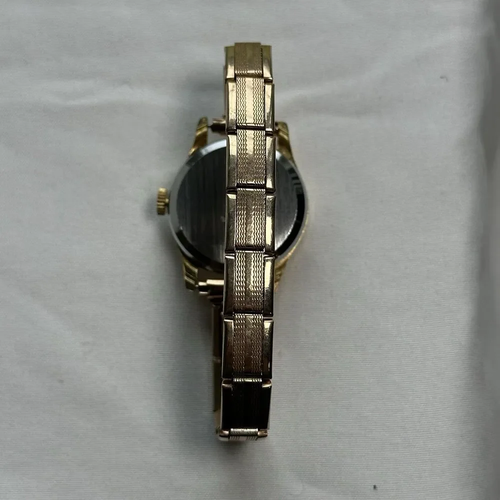 Vintage Chateau Swiss Manual Wind Wristwatch Gold Tone Works 28mm